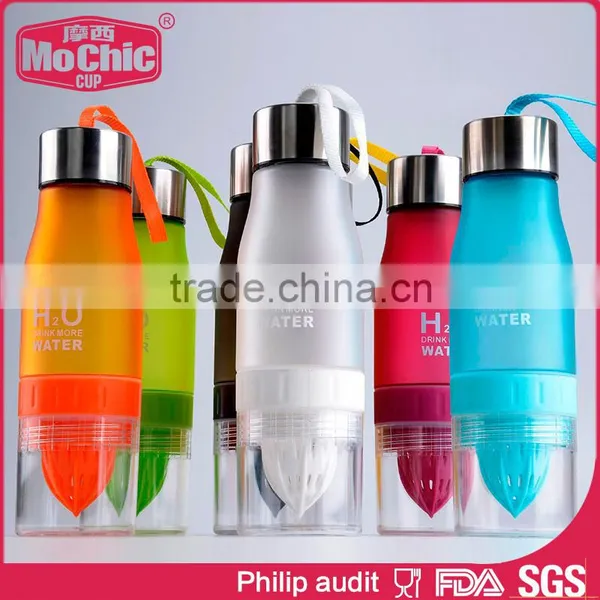 Mochic Custom Tritan Lemon Drinking Water Bottle for Travel / Fashion BPA Free Plastic Sport Drink Bottle With Stainless Steel photo-3
