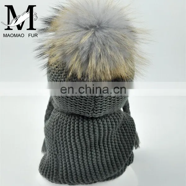 Kids Customized Design Wool Collar Raccoon Fur Pom Cashmere Knitted Hat and Scarf photo-3