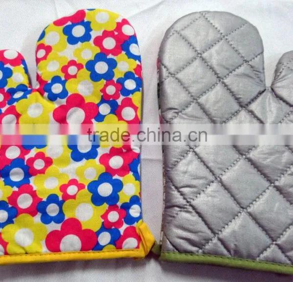 Hot Sale Kitchen Set/cute Cotton Oven Glove photo-2