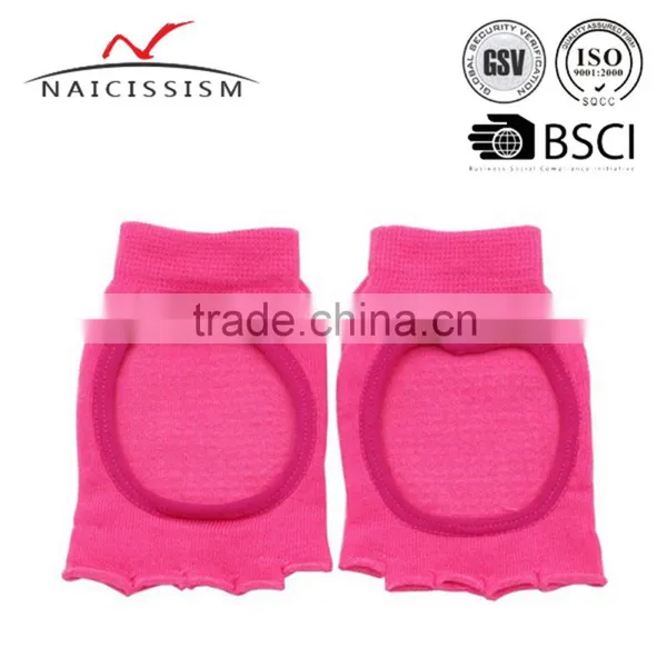 Hight Quality Non Slip Yoga Socks photo-2