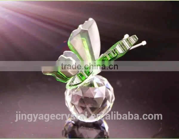 Nice Green Crystal Butterfly With a Crystal Ball as Islamic Religious Gifts photo-2