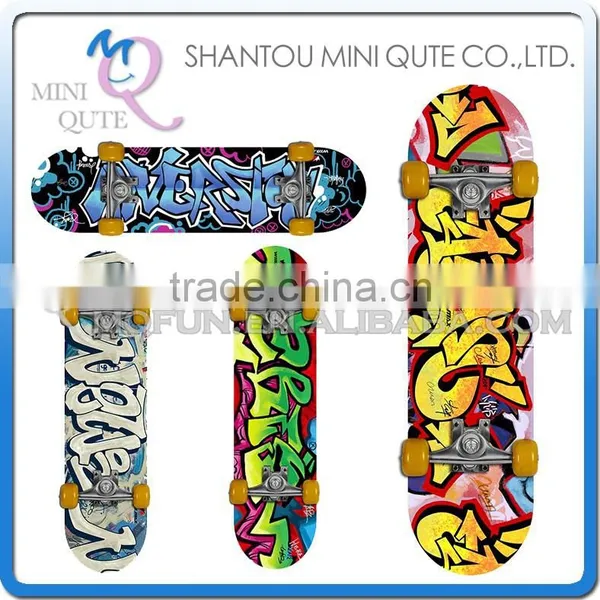 MINI QUTE Outdoor Fun & Sports 4 Color Plastic Funny Kids Boy Children Scrawl Longboards Skateboard Educational Toy NO.WME05015
