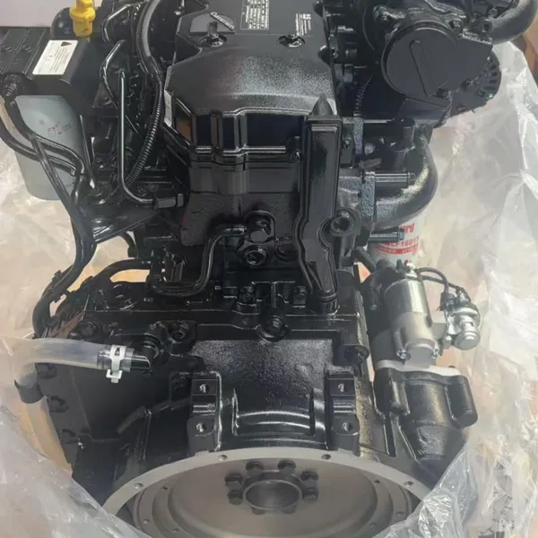 Cummins ISB4.5-C220-30 Truck Engine 220 hp Turbocharged and Intercooled Suitable for Medium Trucks Under 18 Tons