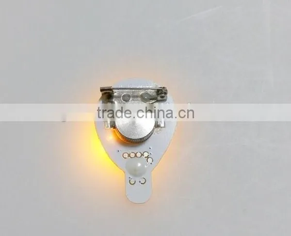 Promotional Bulb Shaped LED Blinking Light Lapel Pin Brooch for Party photo-2