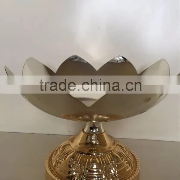 2016 Newly Design Silver Plated Fruit Plates With Round Base