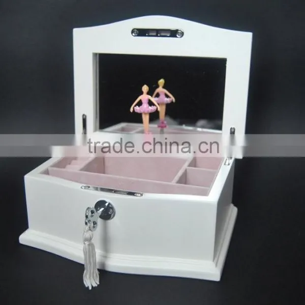 High Quality Painted White Pink Jewellery Accessory Wooden Music Box