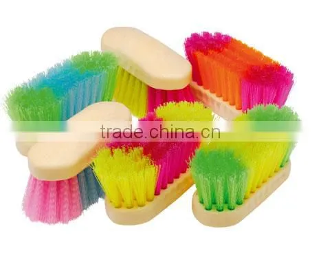 Wooden Block Beastie Brush Horse Grooming Products