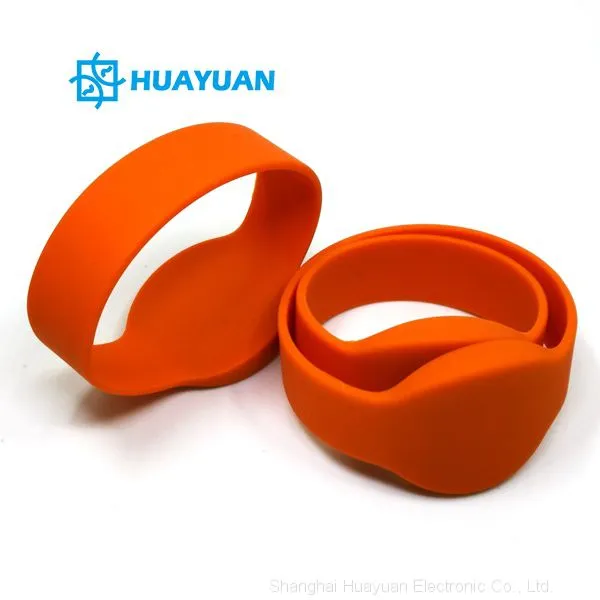 Manufacturer Waterproof FM08 NFC Bracelet RFID Silicone Wristband for Fitness Center photo-5