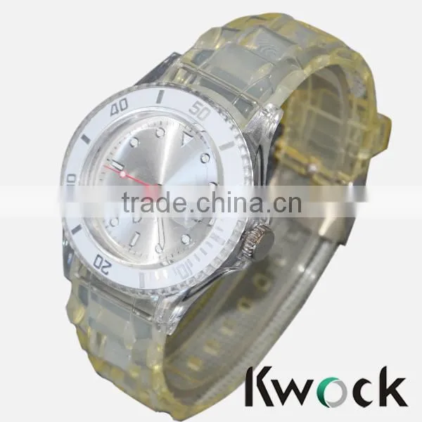 2016 Star Likes Popular Hot Style Mens Alloy Watch With Low Price