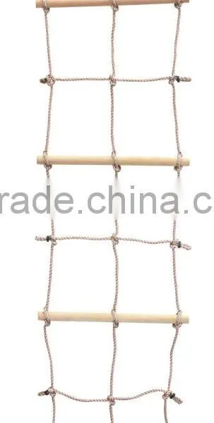 Climb Net With Wooden Rung