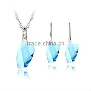 Special Stylish Sapphire Necklace Earring Set