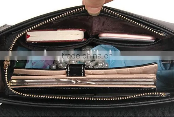 New Arrival Product Embroidery Messenger Leather Bag Products Made in China photo-3