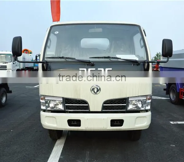 Capacity 4000l-5000l 4X2 Vacuum Sewage Tank Trucks in China photo-2