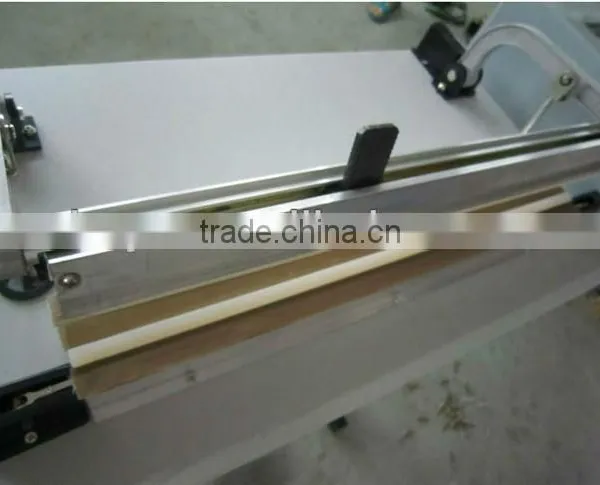 Plastic Film Bags Heat Sealing and Cutting Machine photo-5