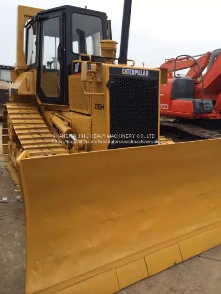 Бывшая гусеничная бульдозер Caterpillar D5H photo-4