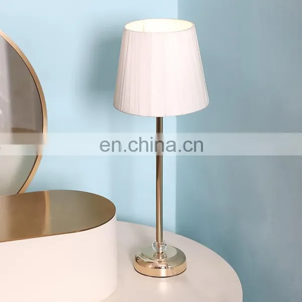 Popular Modern Design Indoor Lighting Crystal Decorative Hotel Bedroom Gold Metal Table Lamp photo-2