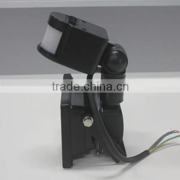 Solar Led Flood Light With Pir Motion Sensor photo-4