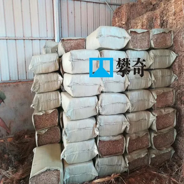 Factory Direct Sales Small Alfalfa Baler for Cattle and Sheep Feed Cheap Hay Baler photo-4