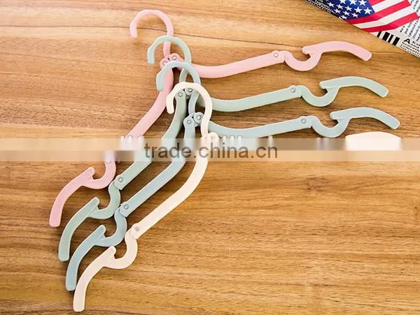 Hot Selling Plastic Foldable Travel Home Clothes Hanger With Anti-slip Grooves photo-3