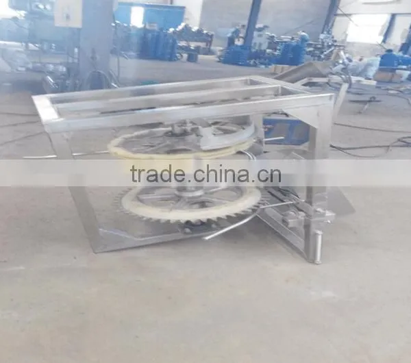 Best Price Poultry Abattoir Plant Head Remove Machine For Chicken Slaughter Line photo-2