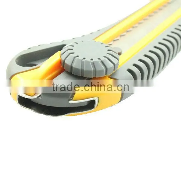 25mm Heavy Duty Utility Knife With Soft Twist Lock photo-6