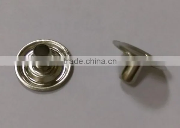 The Sporty Pants Use Plastic Covered Top Metal Ring Snap Button photo-4