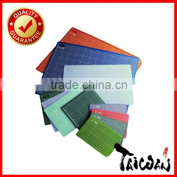 Factory Direct 60cm x 45cm Flexible Self Healing Cutting Mat for Art Supplies & School Supplies