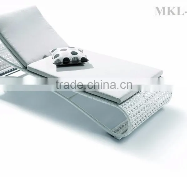 2015 New Design Rattan Lounge Chair for Beach - Poly Rattan Sunbed 1.2mm Thickness Alu Frame Power Coating