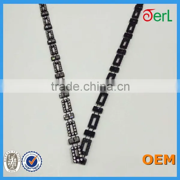 Stick on Type Plastic Diamante Strip Plastic Crystal Strip Glass Trimming 10 Yards/Packet photo-2