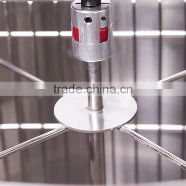 Durable 4 Frames Stainless Steel Honey Extractor by Manual photo-4