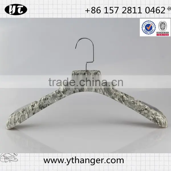 Plastic Clothes Hanger Rubber Hanger With Antislip Surface for Lady photo-3