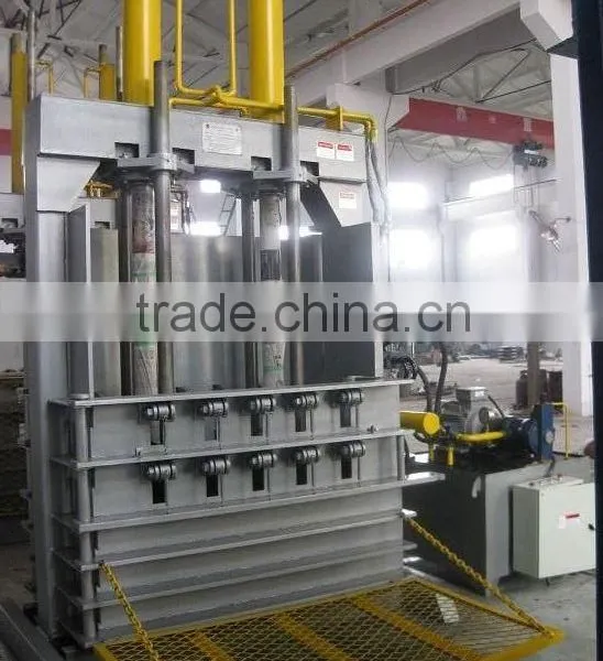 CE&ISO Vertical Tire Baler With High Competitive photo-3