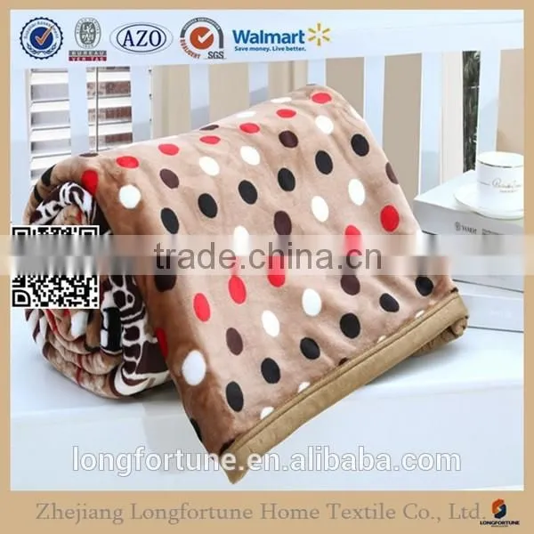 Yiwu China Suppliers Longfortune 100% Polyester Wholesale Thermal Protection Container Home Stock Cuddly Coral Fleece Blanket photo-4