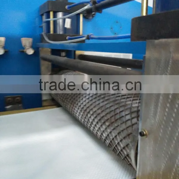 RF-BKB Servo Medical Under Pad Making Machine photo-5