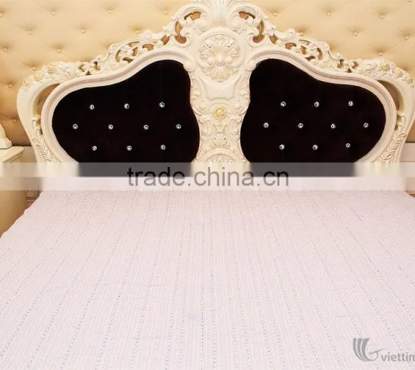 Luxury Bedding Set, Hand Embroidered Blanket and Pillowcases photo-5