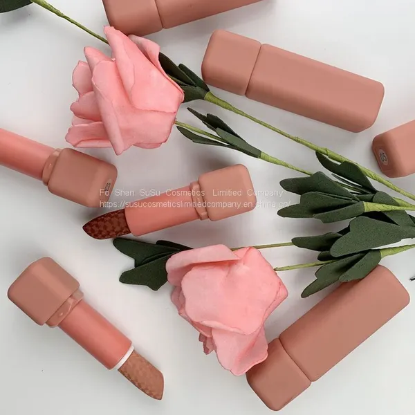 Custom Private Label Lipstick Solid Lip Stick Cosmetics Lipstick Cruelty Free Lipsticks in Your Logo photo-2
