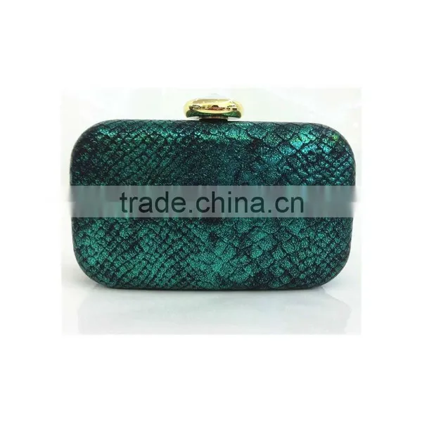 Soft Disseminated Texturesquare Clutch Bag photo-2