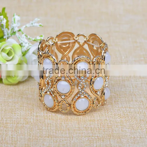 Hot Sell Wide Adjustale Alloy With Resin Stone Bracelet photo-4