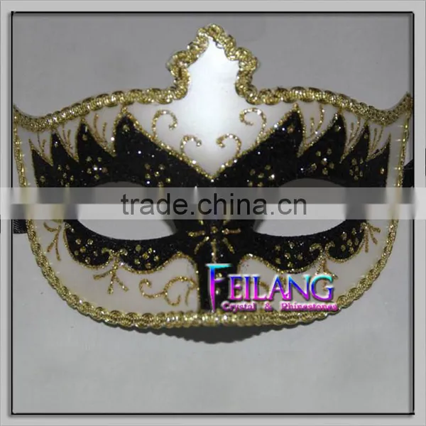 Painted Hlaf Face Halloween Venetian Mask photo-2
