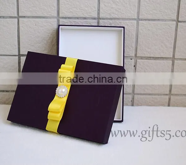 Wedding Invitation Decorative Silk Gift Boxes Made in China photo-5