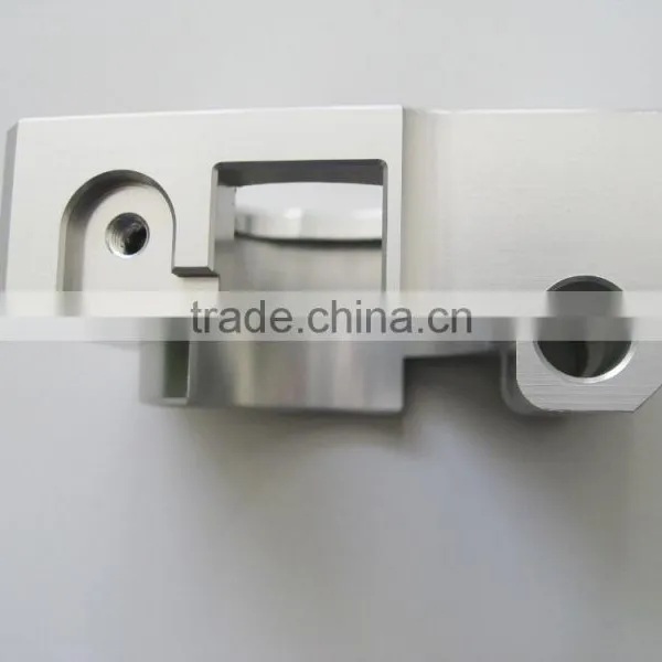 Shenzhen OEM Professional Custom Vertical Milling Machine photo-5