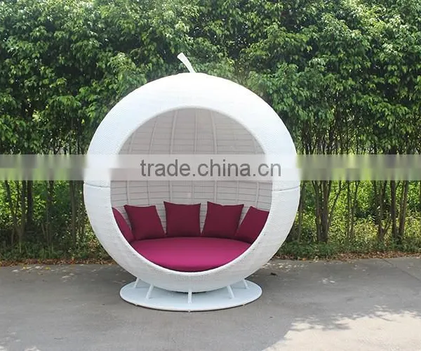 Garden Furniture Luxury Rattan White Apple Sunbed photo-2