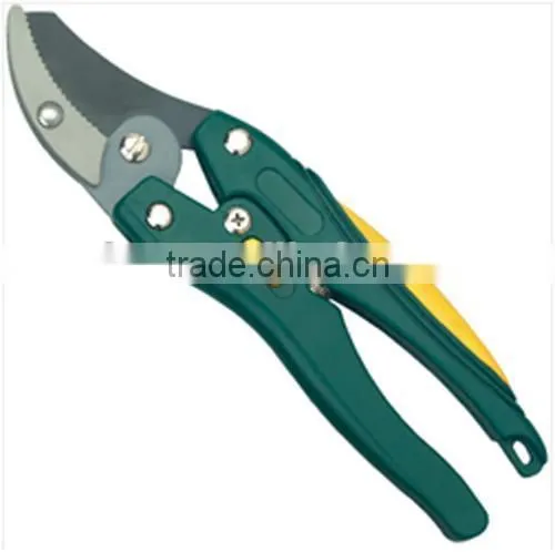 Traditional Hand Garden Pruning Shears photo-2