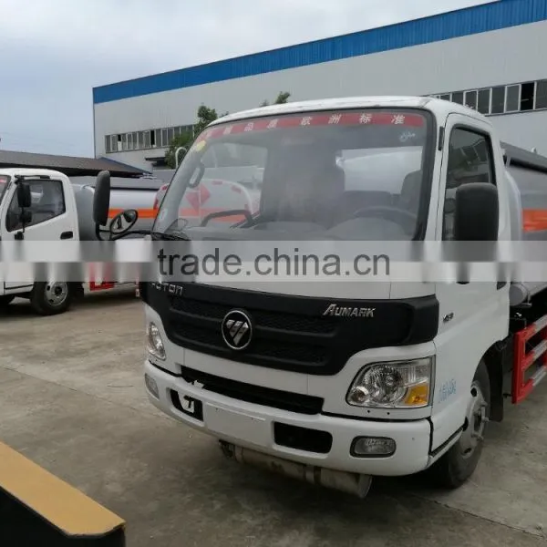4x2 6000Liters Fuel Tank Truck photo-4