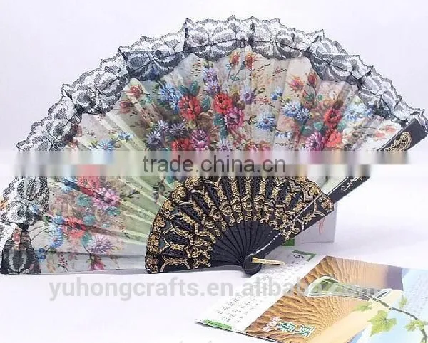 Spanish Style Plastic Folding Fan With Flower photo-2