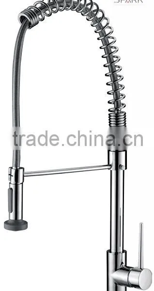 Classic Pull Out Spray Kitchen Faucet Mixer photo-2