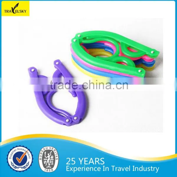 Lightweight Travel Foldable Plastic Clothes Hanger photo-5