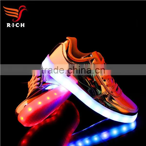 HFR-TS165-19 2016 Golds Suppier White Sneaker Led Shoes Keychain photo-5