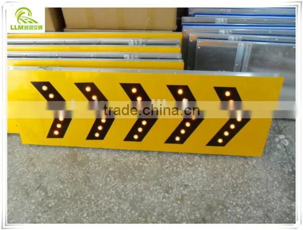 Wholesale Solar LED Road Construction Warning Sign Light