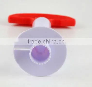 Plastic Kitchen Accessories Pineapple Slicer Peeler Corer photo-4